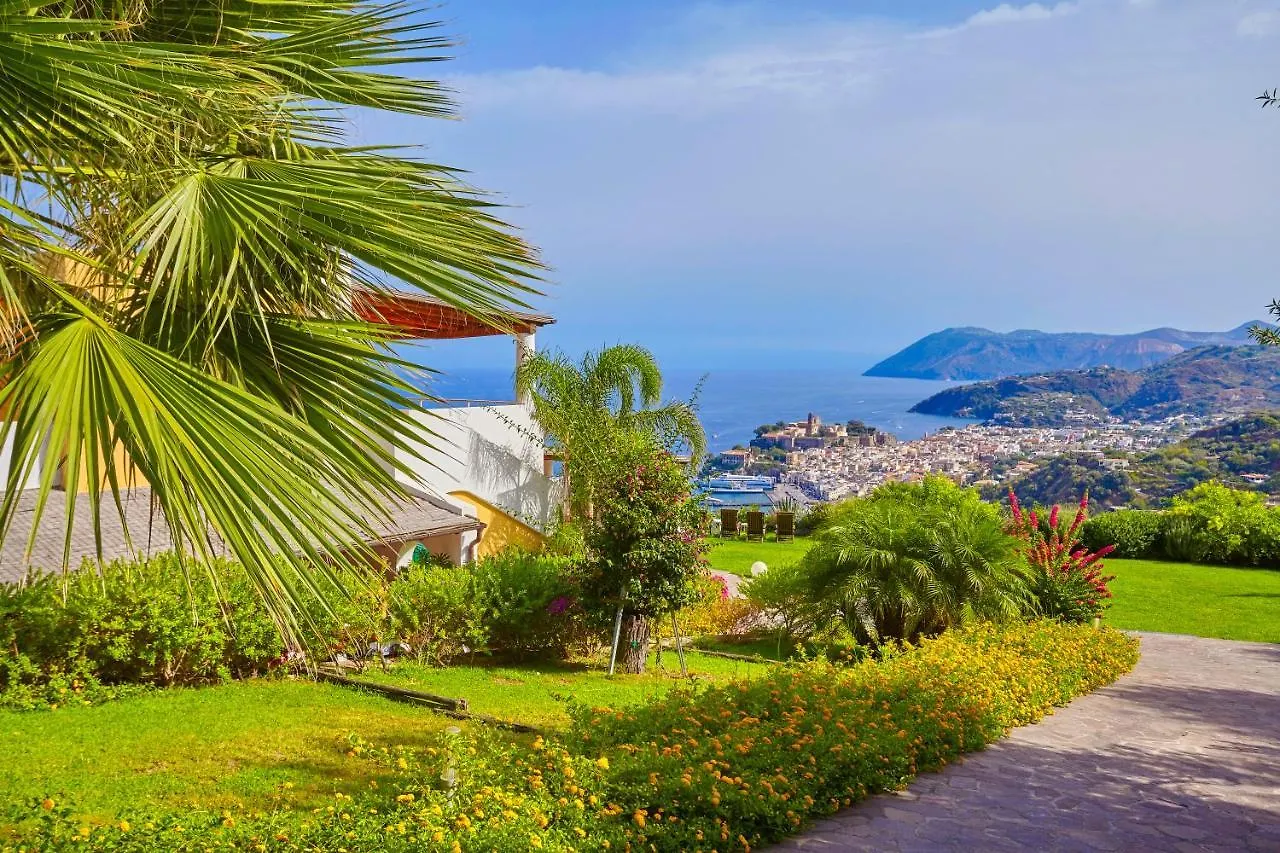 Casa Nostra, Stunning, Elegant Villa In Lipari With Pool Italie
