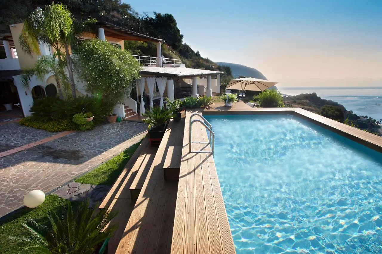 Casa Nostra, Stunning, Elegant Villa In Lipari With Pool Italie